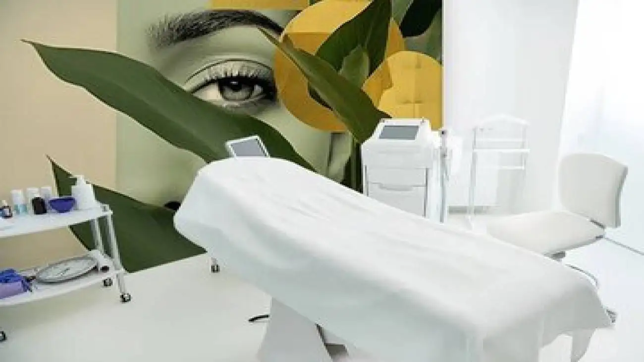 شکایت از کلینیک زیبایی؛ کشف 43 کارتن آمپول  اگزوزوم و فیلر غیرمجاز