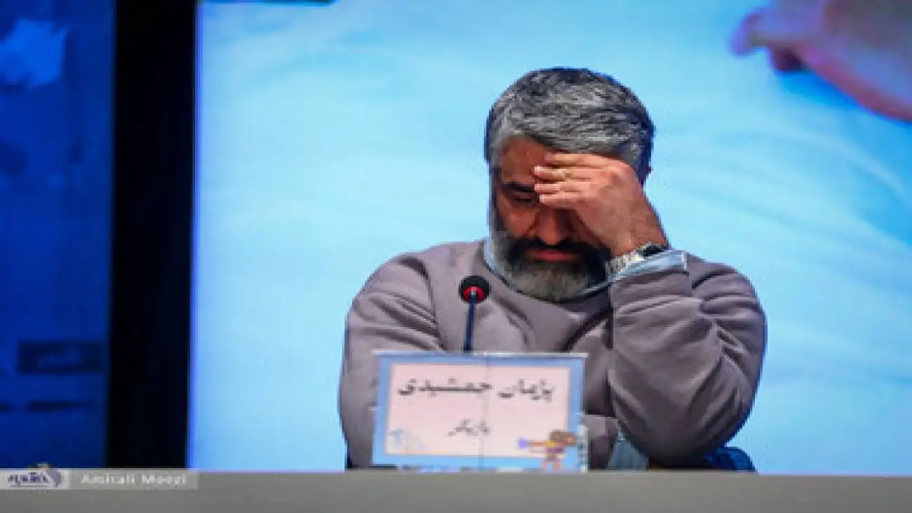 جمعی از بازیگران: با آبروی کسی (بازدید) نگیریم! -  استوری مشترک با پس زمینه تصویر پژمان جمشیدی