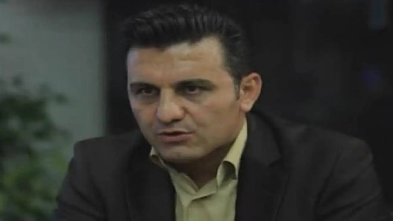 تراکتور قهرمان نمی شد اگر ما مهره هایمان را نگه می داشتیم -  قهرمانی های پرسپولیس را برخی ها به نام خود زدند -  تصمیمات اشتباه مدیریتی، تیم را بهم ریخت