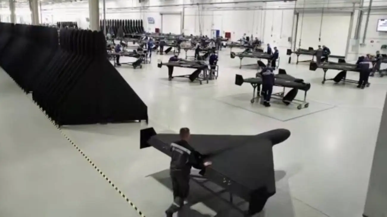 ویدیو  -  قایق های انتحاری؛ انتشار کلیپی از یمنی ها هم زمان با شدید شدن تنش ها در منطقه و حضور ناوگان های آمریکا