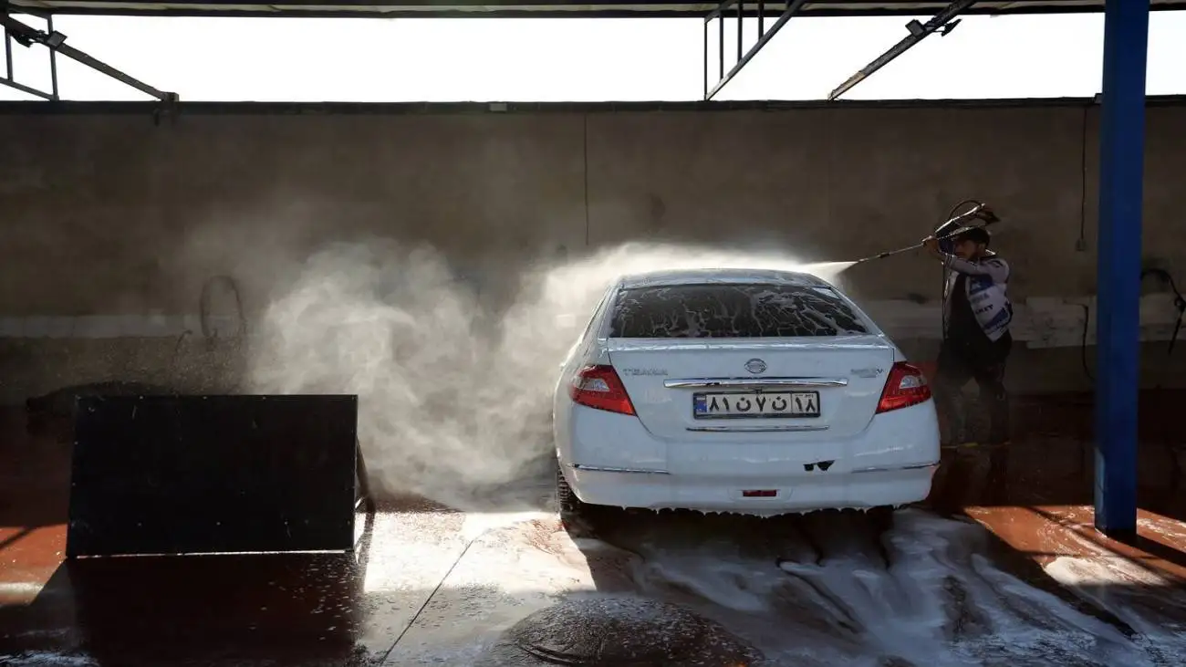 خودروها بدون مراعات دوش می گیرند