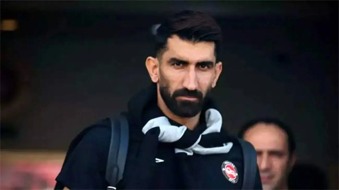 ویدیو  -  عصبانیت علیرضا بیرانوند پس از گل خوردن از پرسپولیس