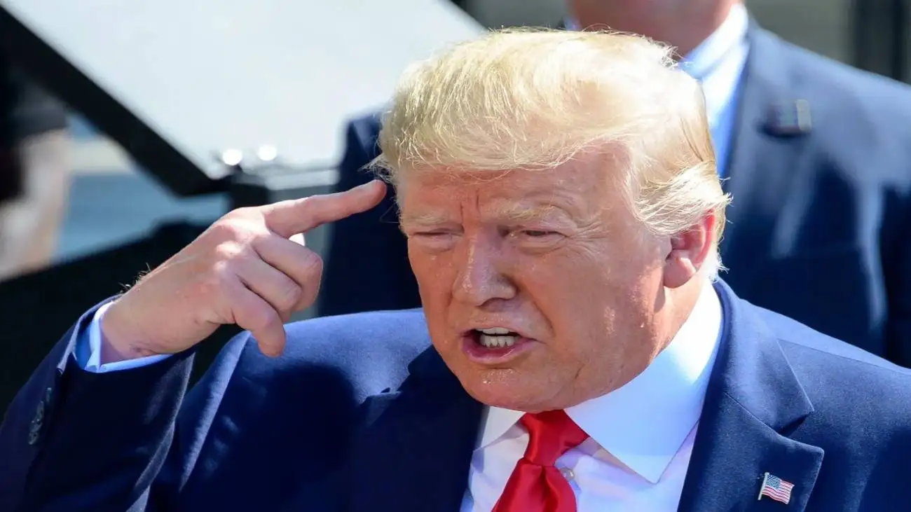 جعبه سیاه افشاگری باز شد؛ ترامپ با یکی از  قربانیان تعرض وقت گذرانده است؛ این زن کیست؟