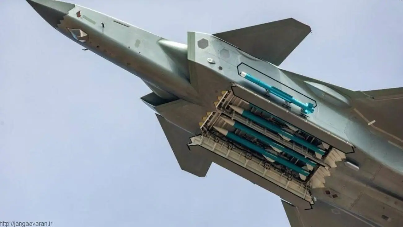 ویدیو  -  جدیدترین جنگنده فوق پیشرفته و رادارگریز چین رونمایی شد