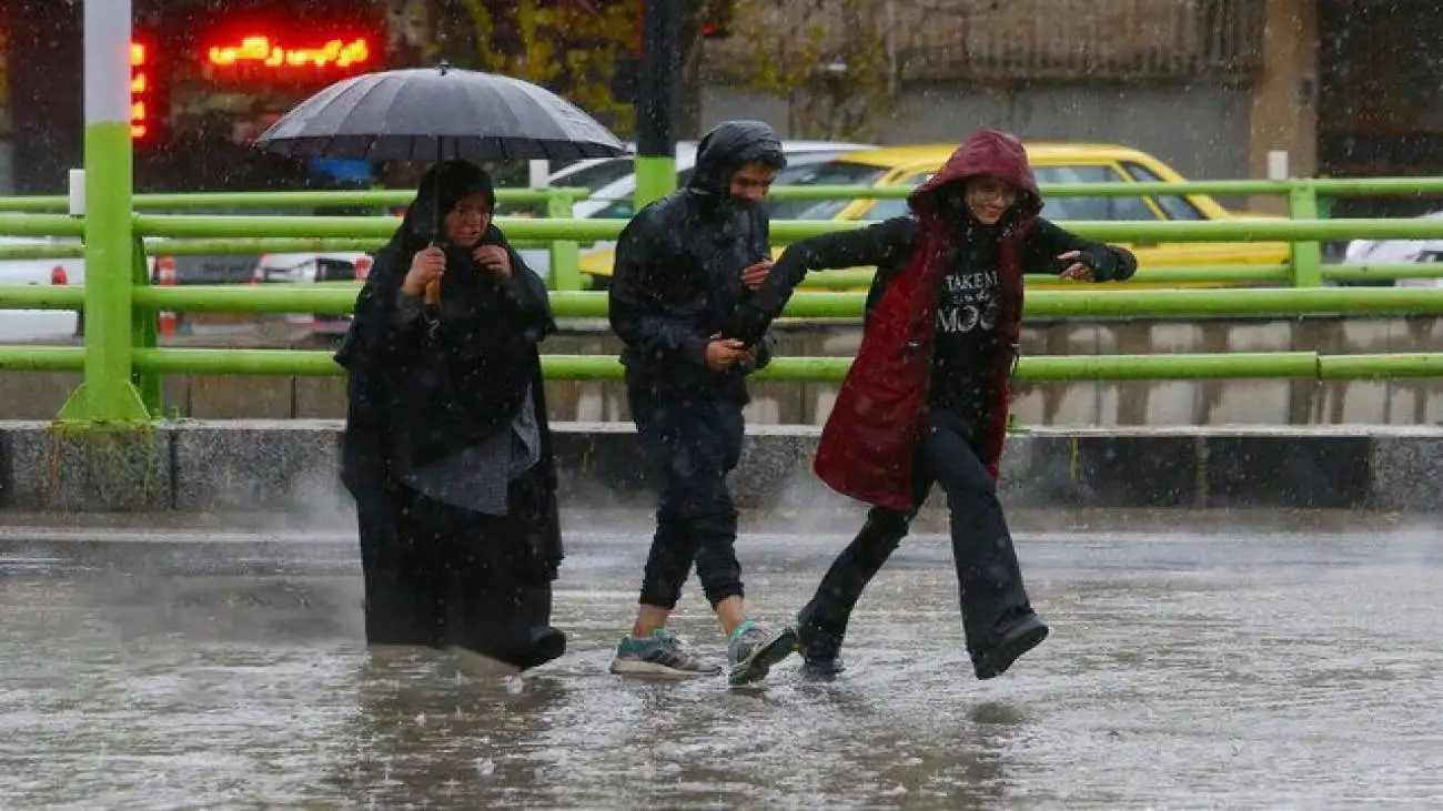بارش باران و برف در 11 استان از فردا  -  احتمال بارش پراکنده در ارتفاعات تهران