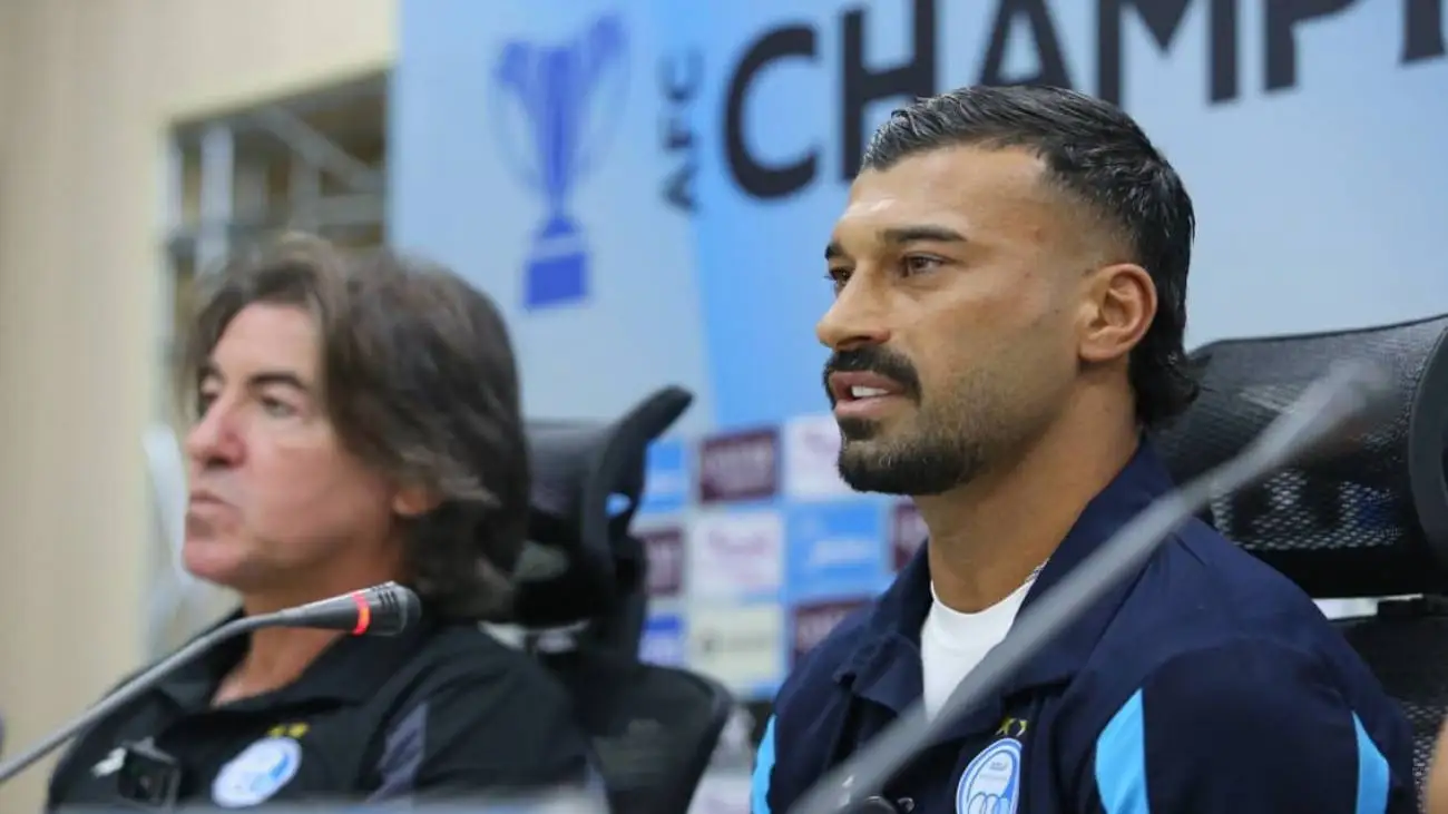 ویدیو  -  ماجرای دعوای رامین رضاییان با ساپینتو سرمربی استقلال چه بود؟