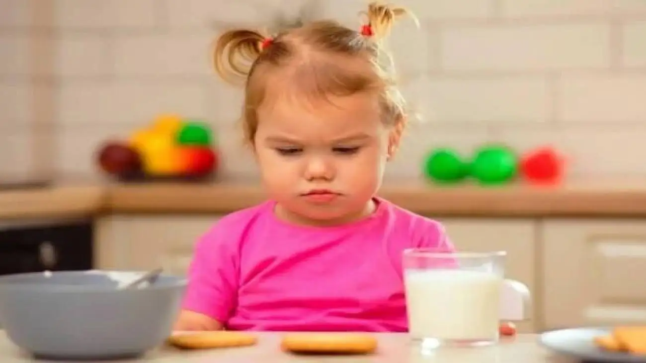 آیا شیر واقعاً بچه ها را قدبلند می کند؟