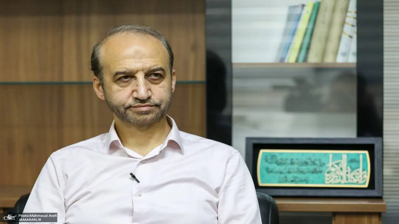 ویدیو  -  روایت محمد سرافراز از بازگرداندن مهران مدیری به صداوسیما بعد از ممنوع الکاری!