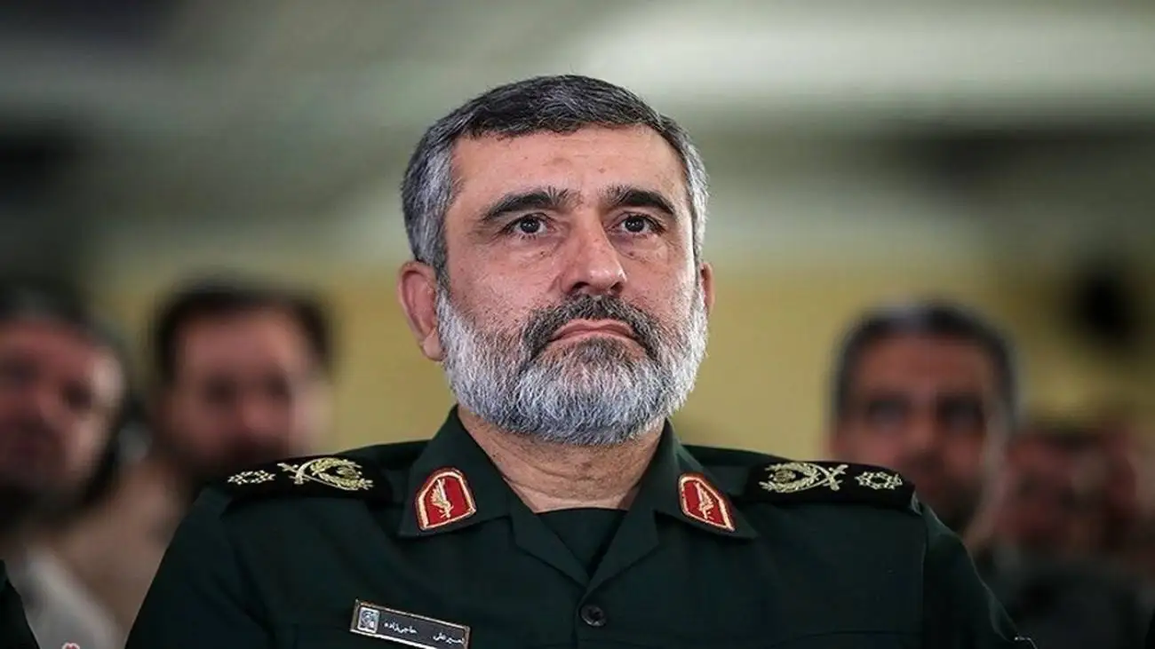 ویدیو  -  ماجرای مشکوک شدن گشت ارشاد و نیروی انتظامی  به سردار حاجی زاده و دخترش
