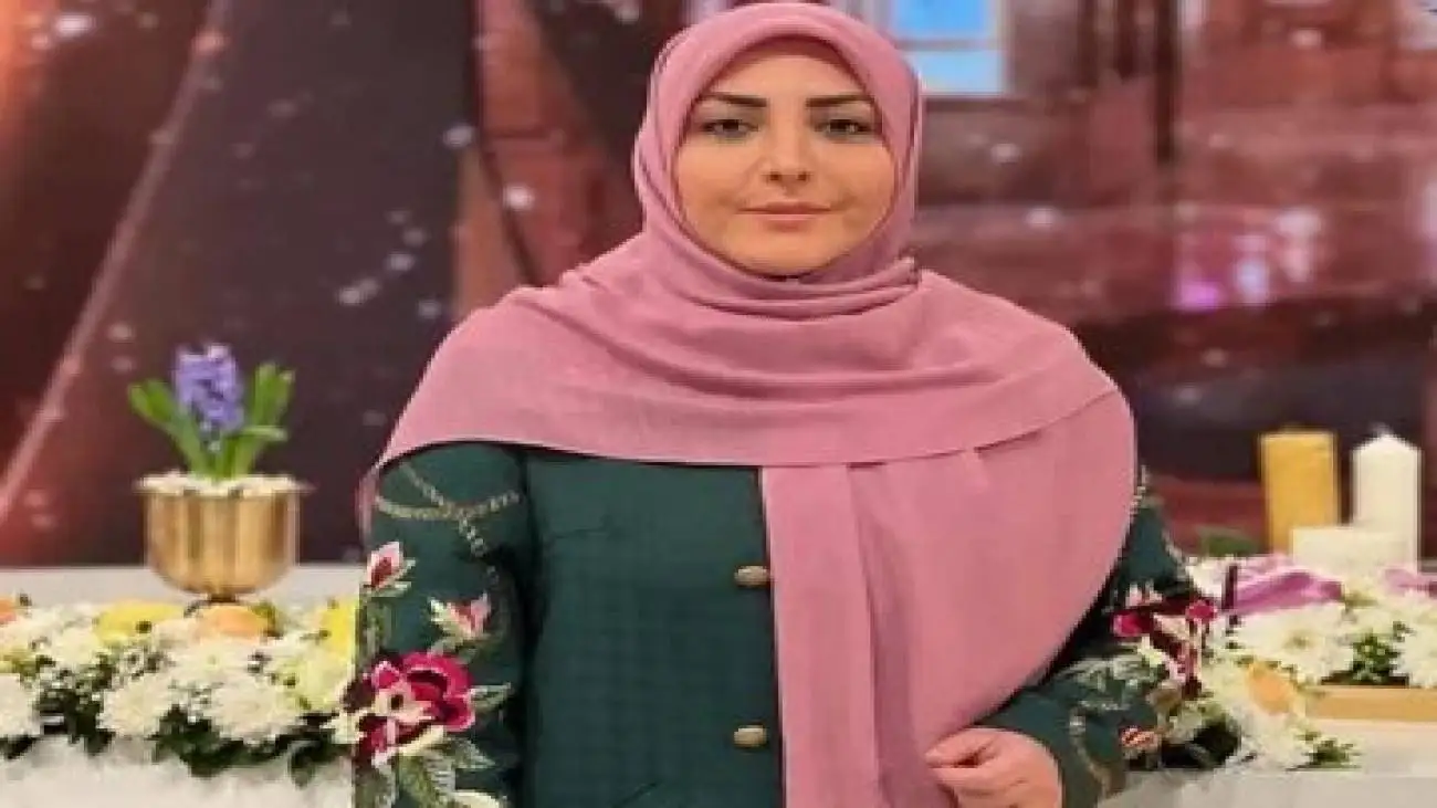 حمله تند داوود عابدی به فیروز کریمی - قرار نیست چون همسر شما در آشپزخانه است بقیه زنان هیچ کاری نکنند!