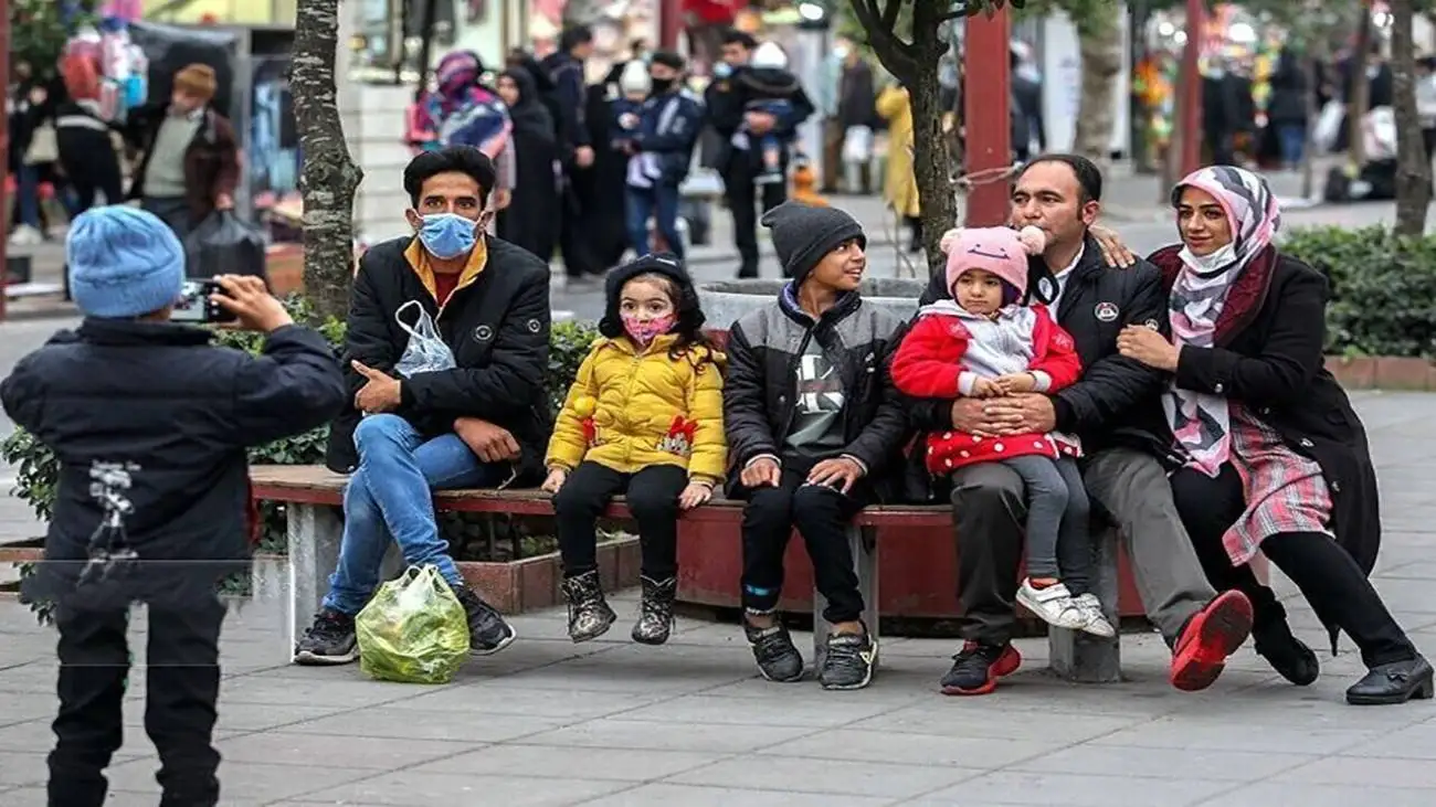 فروش قرص سقط جنین در فضای مجازی بیداد می کند  -  نگذاریم جمعیت جوان ایران سقوط کند