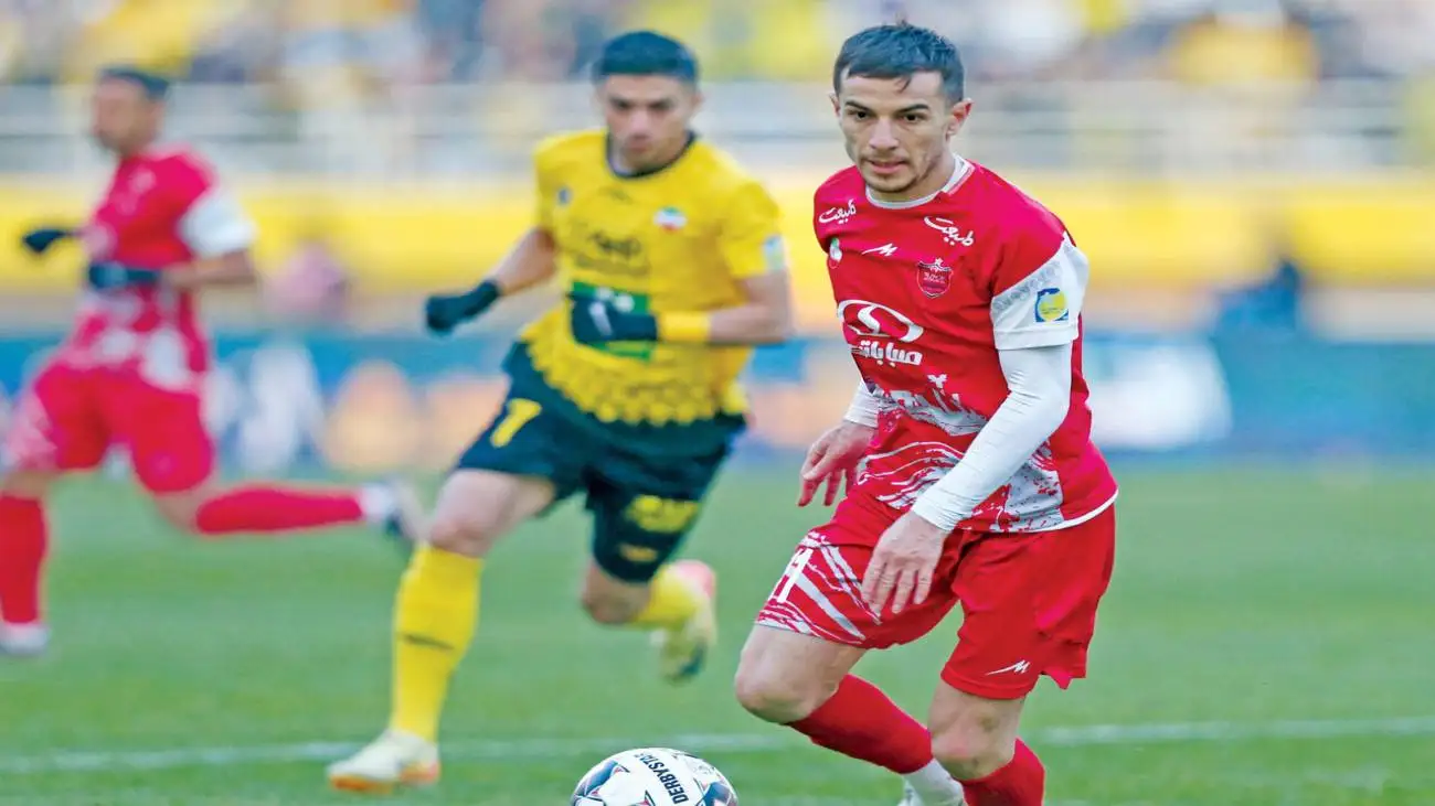احمدزاده: پسر پرسپولیسی ام و می مانم  -  بهترین وینگر ایران بودم، نه بازیکن معمولی