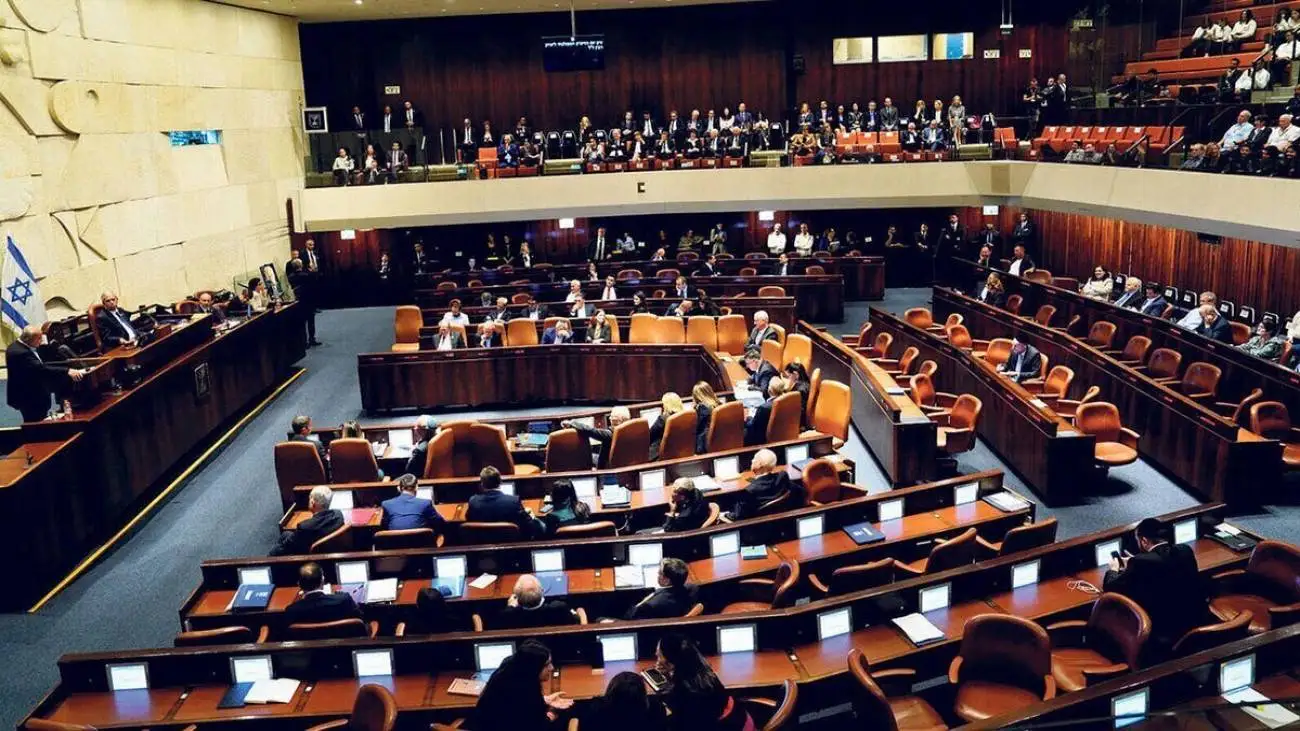 ویدیو  -  درگیری در کنست اسرائیل حین سخنرانی ترامپ؛ نماینده معترض اخراج شد