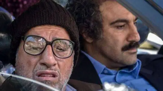 عکس  -  رونمایی علیرضا خمسه از دختر واقعی اش  -  دماغ و دهن و چشم کپی باباپنجعلی سریال پایتخت  ....