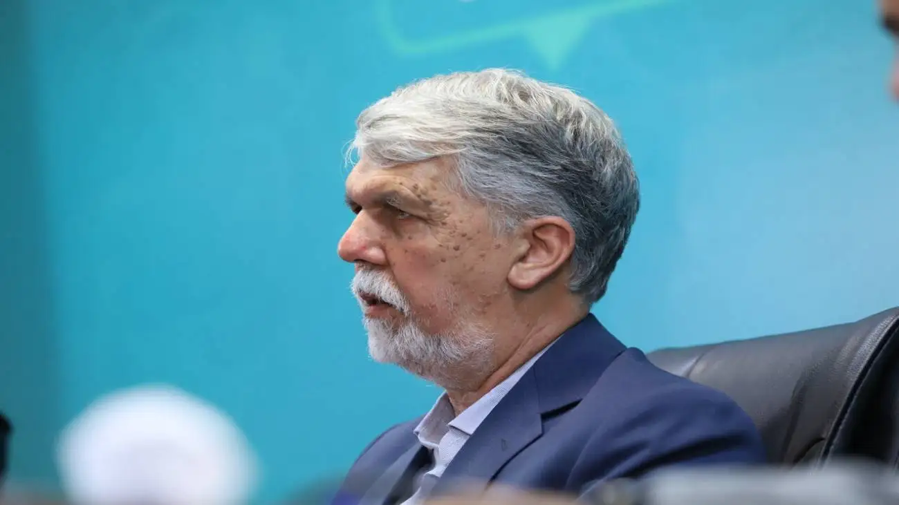 واکنش شدید وزیر ارشاد به برنده صلح نوبل؛ کوه موش زایید! + عکس