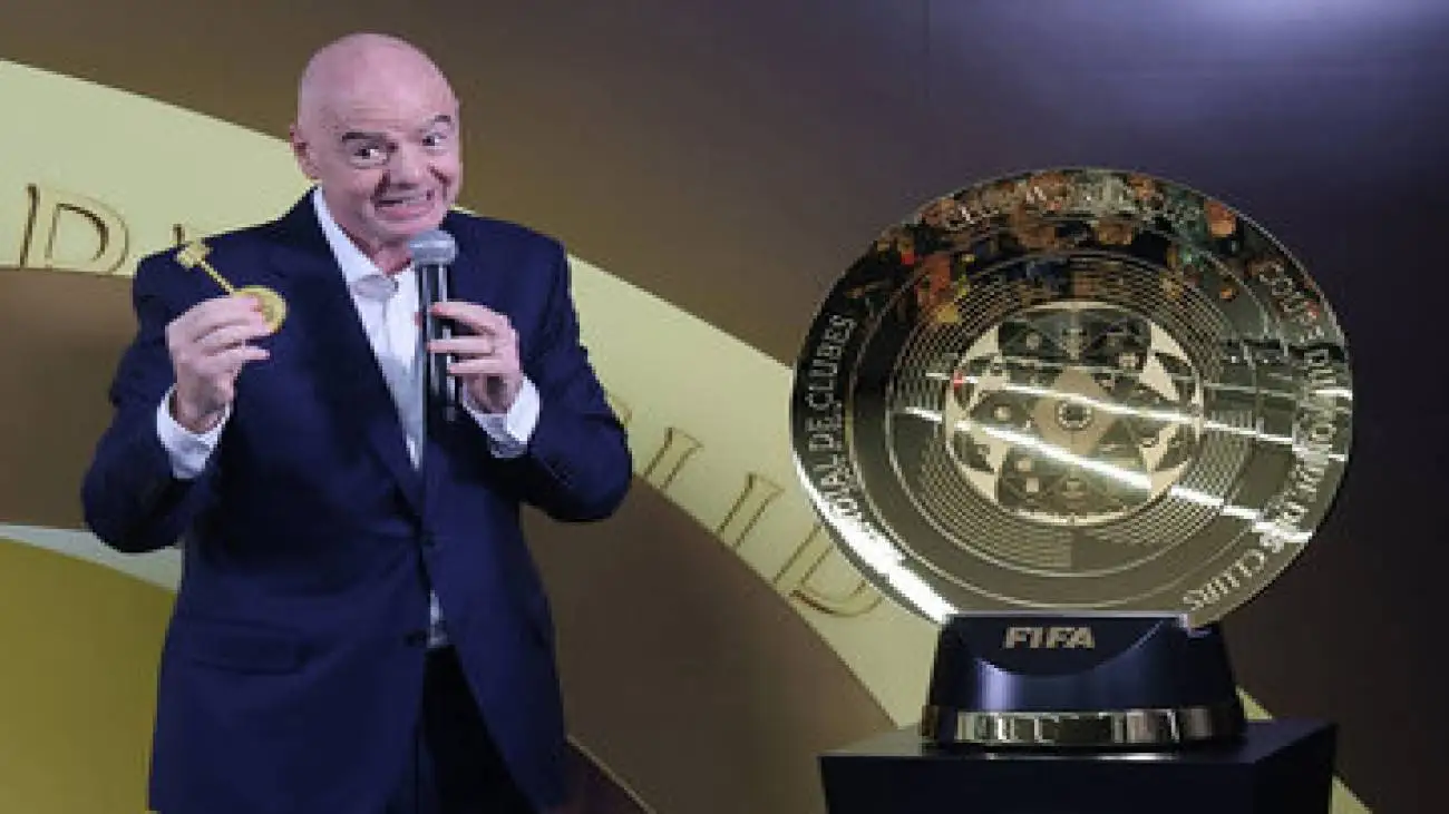 اینفانتینو تابعیت لبنان گرفت