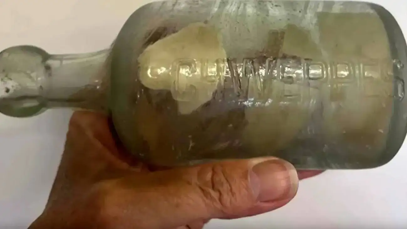 نامه سرباز کشته شده پس از 109 سال در بطری پیدا شد  -  عکس