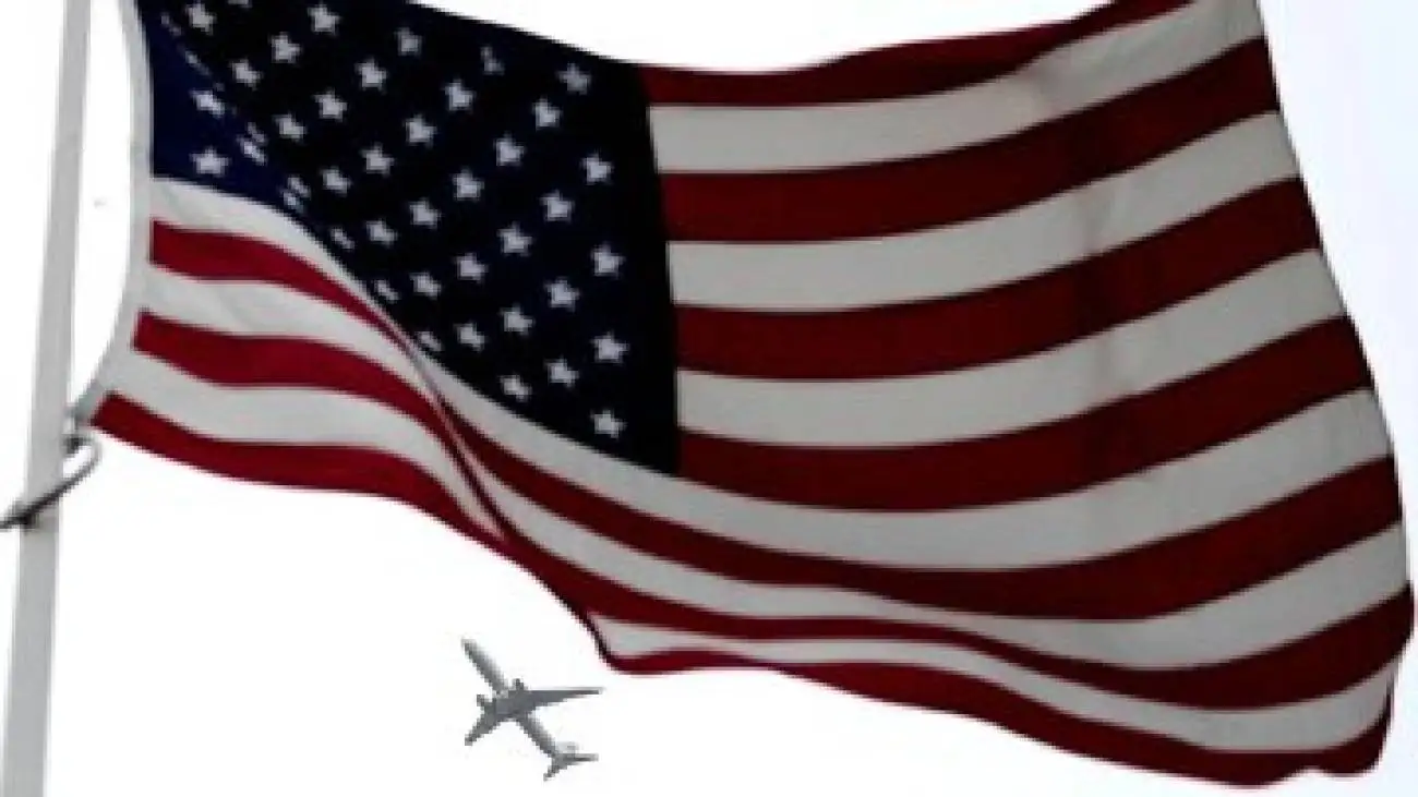 تعلیق پرونده های مهاجرتی ایرانیان در آمریکا؛ نیویورک تایمز: رسیدگی به درخواست اتباع 19 کشور متوقف شد