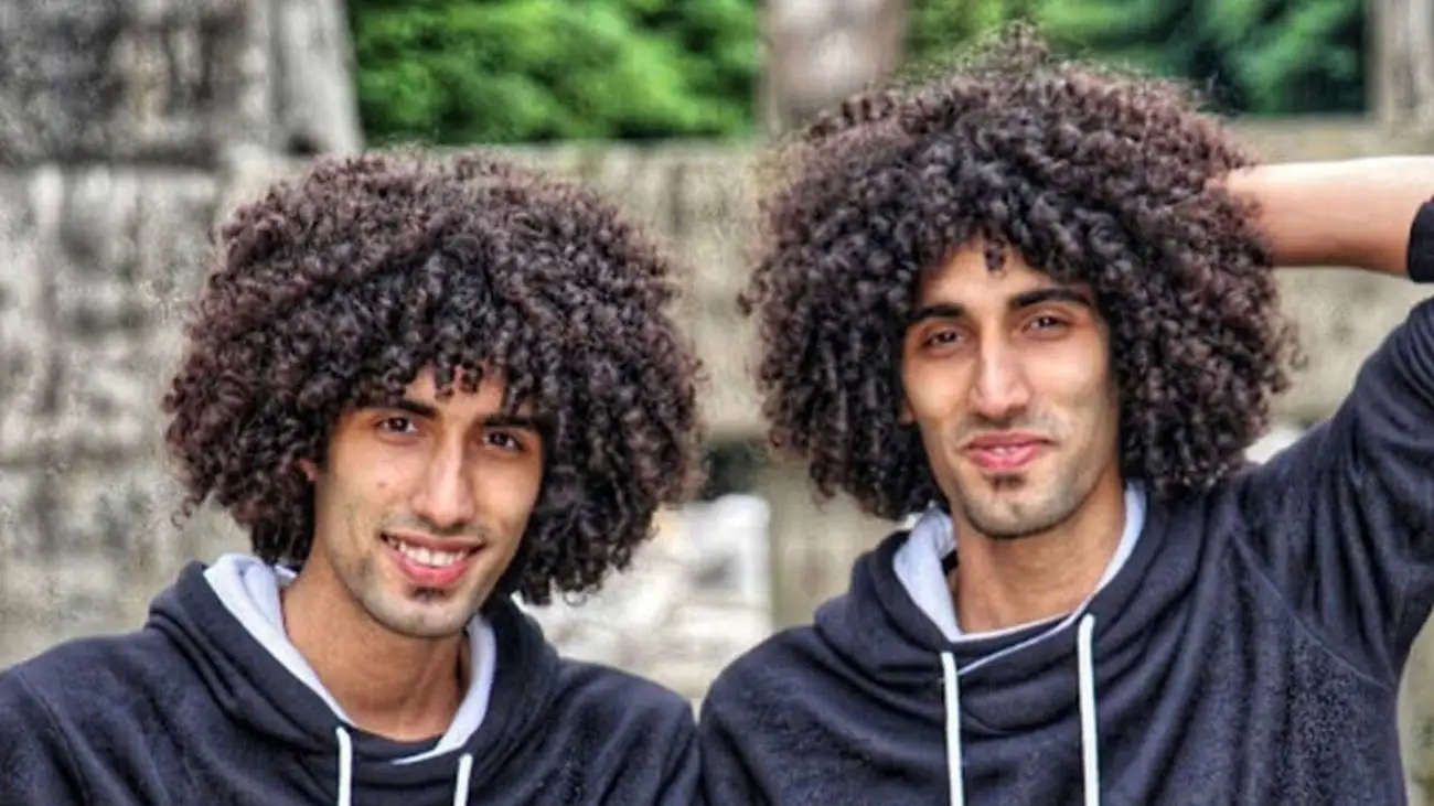 آهنگ عاشقانه رحمان و رحیم در این برنامه  -  واکنش سارا و نیکا را ببینید