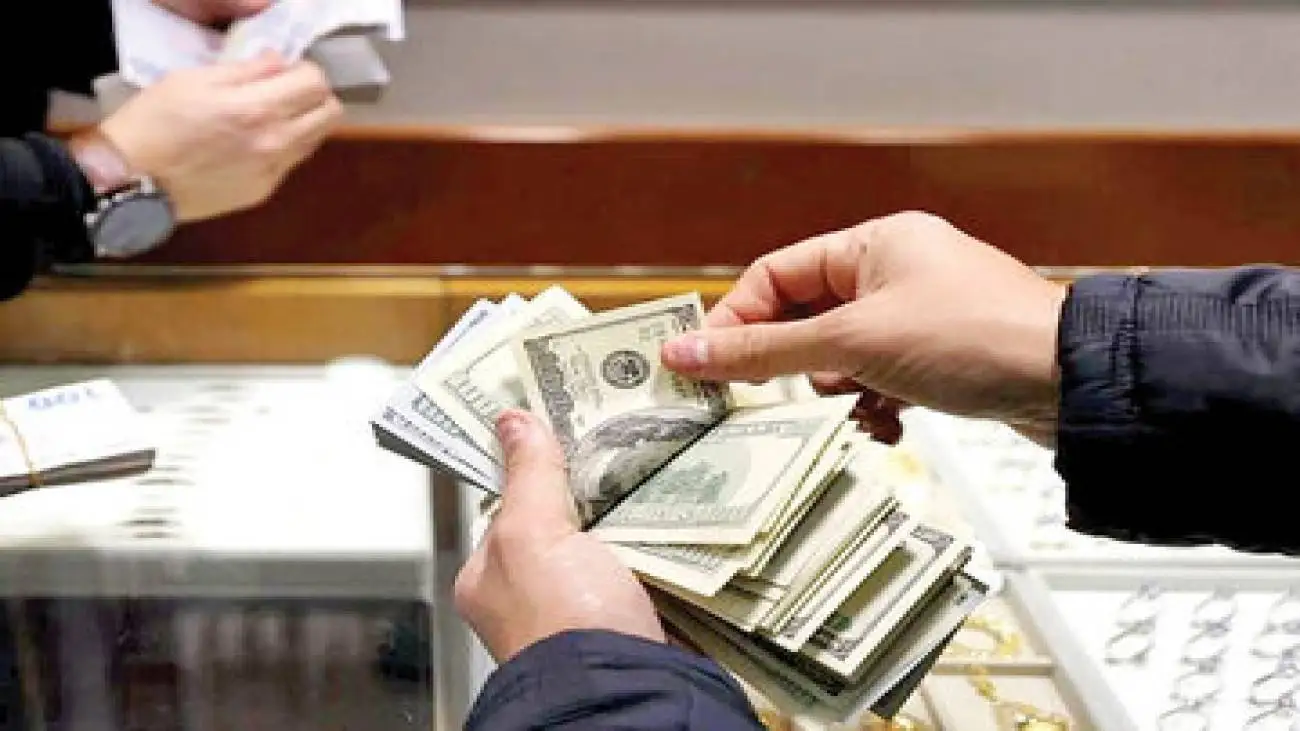 چرا دلار می ریزد اما قیمت ها نه؟!