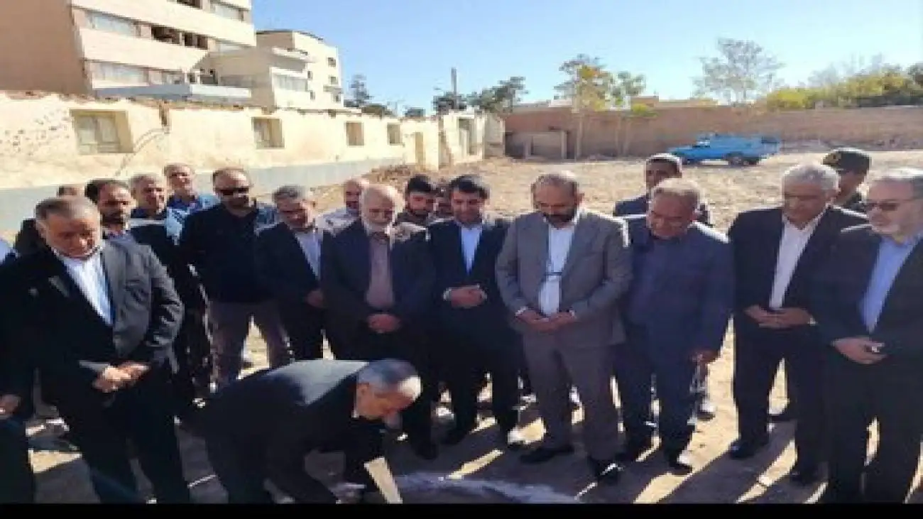 آیین شروع عملیات اجرایی احداث هنرستان استاد محمدکریم فضلی به همت گروه صنعتی گلرنگ