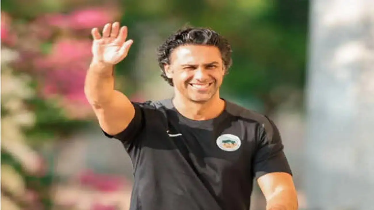 عکس -  کری فرهاد مجیدی برای پرسپولیسی ها قبل از دربی