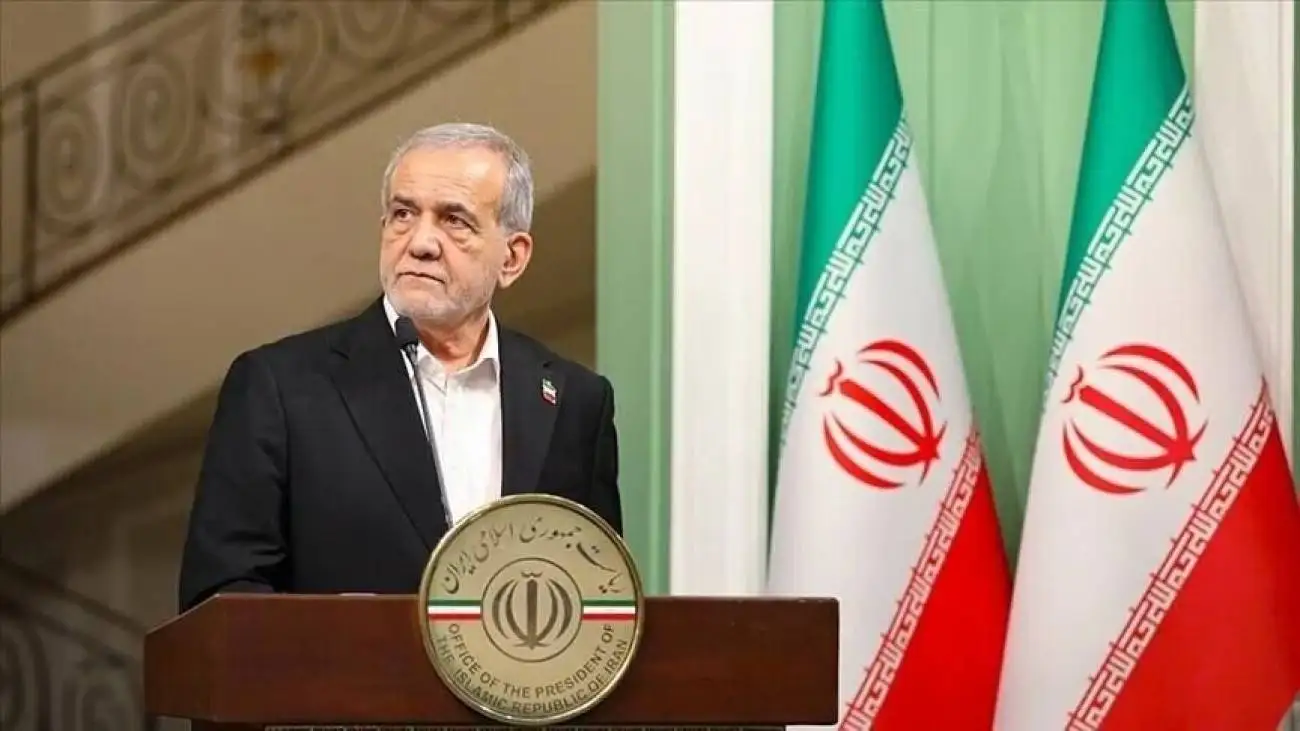 ویدیو  -  پزشکیان: حوادث دی ماه بسیار تلخ بود؛ نمی توانم بپذیرم؛ نهایتاً باید درمانش کنیم