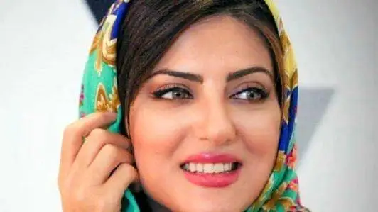 بررسی آرایش متفاوت هلیا امامی  -  با چشم های عسلی اش هارمونی خاصی داره+ عکس