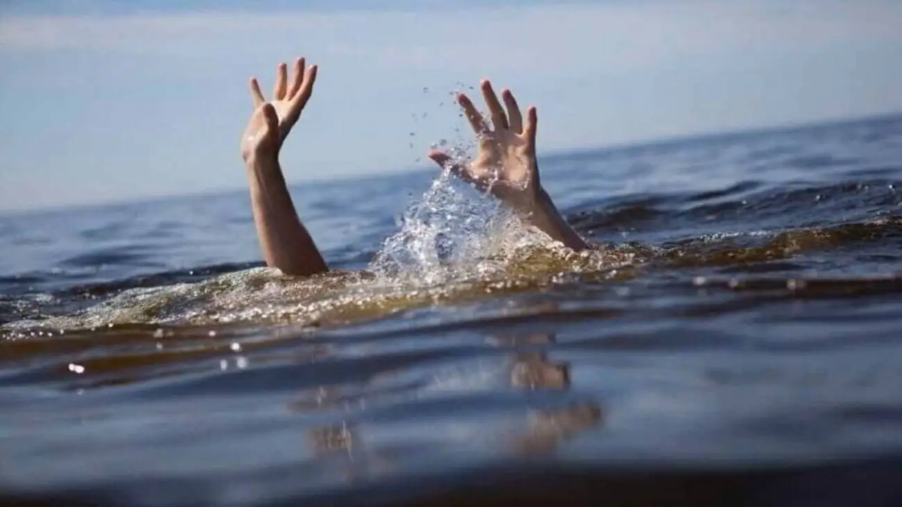 ویدیو  -  حادثه تلخ در ساحل رامسر - ٣ نوجوان در دریا غرق شدند