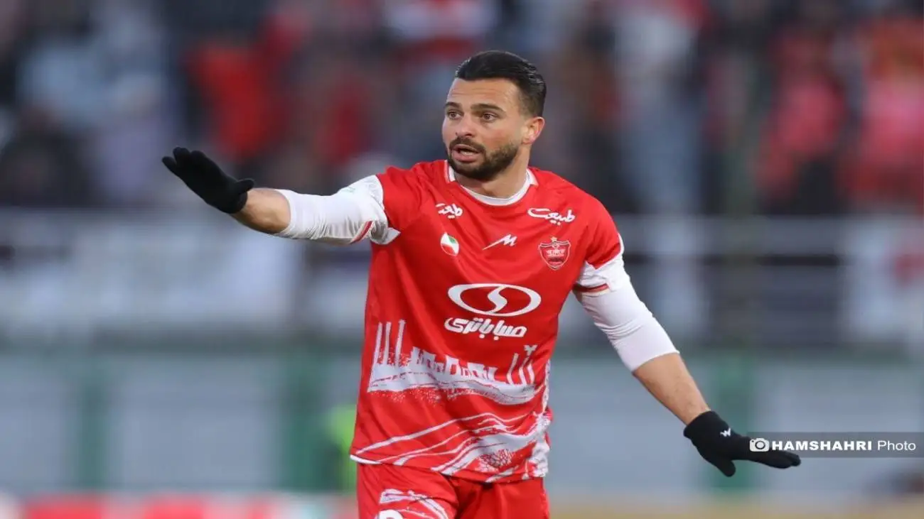 هافبک پرسپولیس محروم نیست