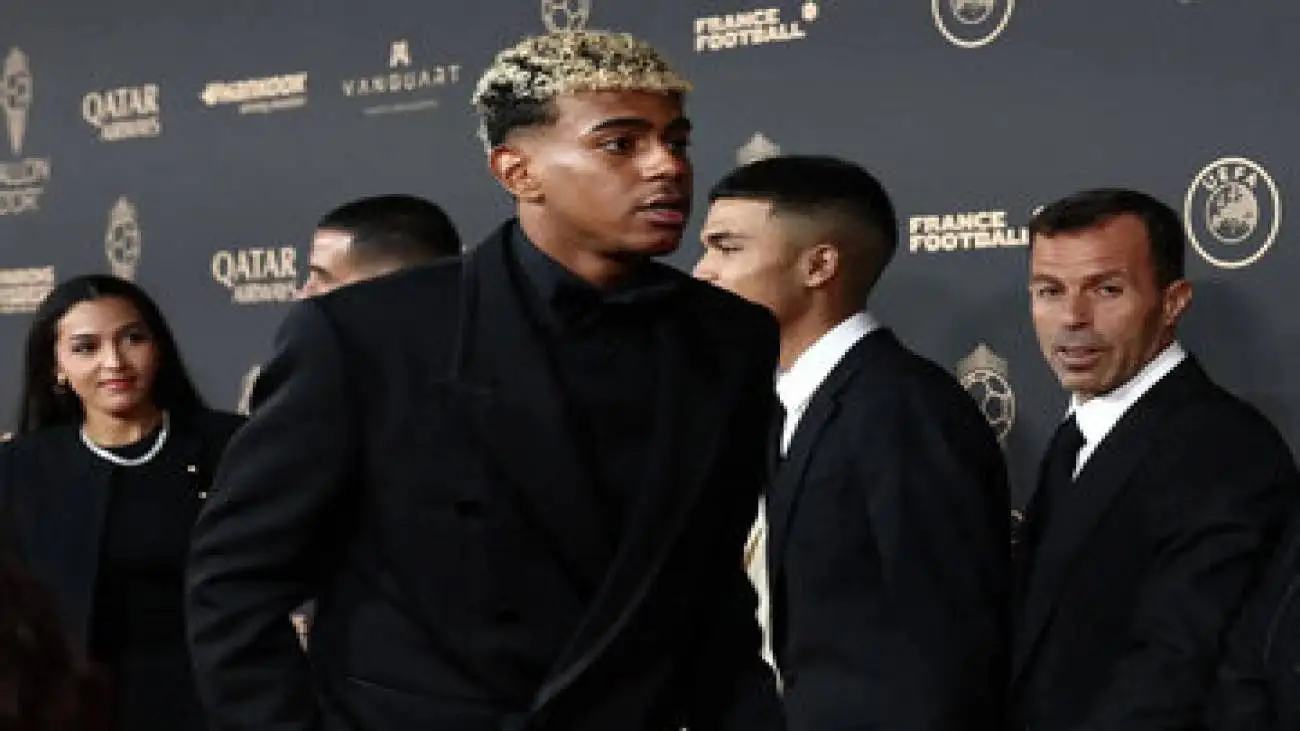 عکس -  یامال یک برادر گمشده دارد!