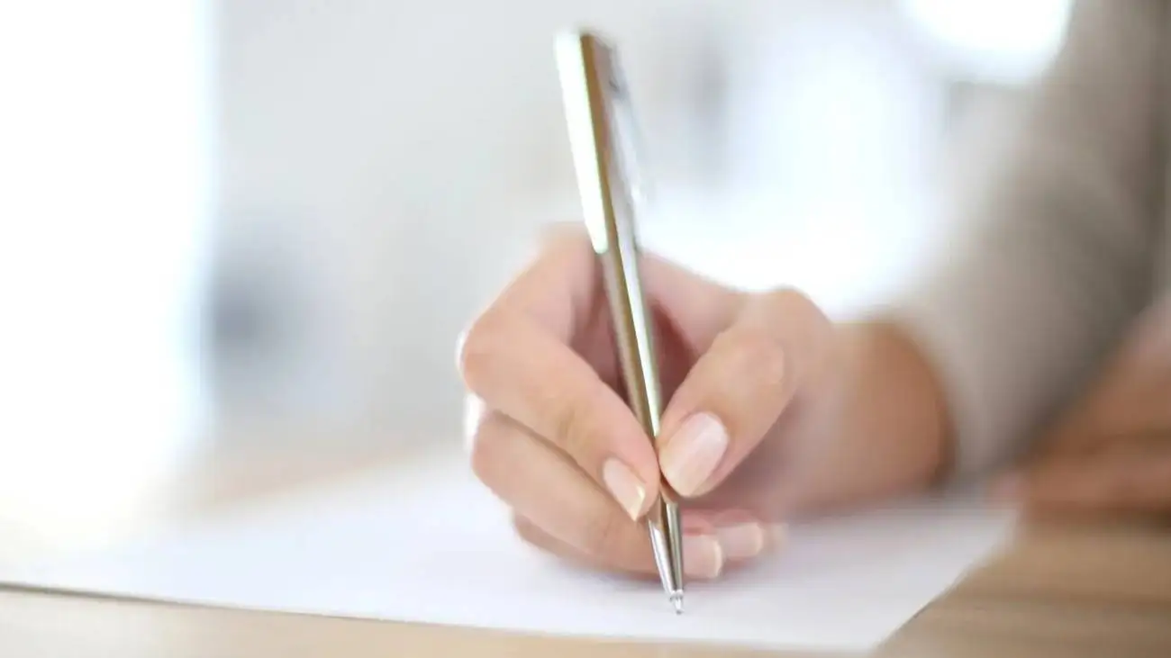 چرا بیشتر انسان ها راست دست  هستند؟