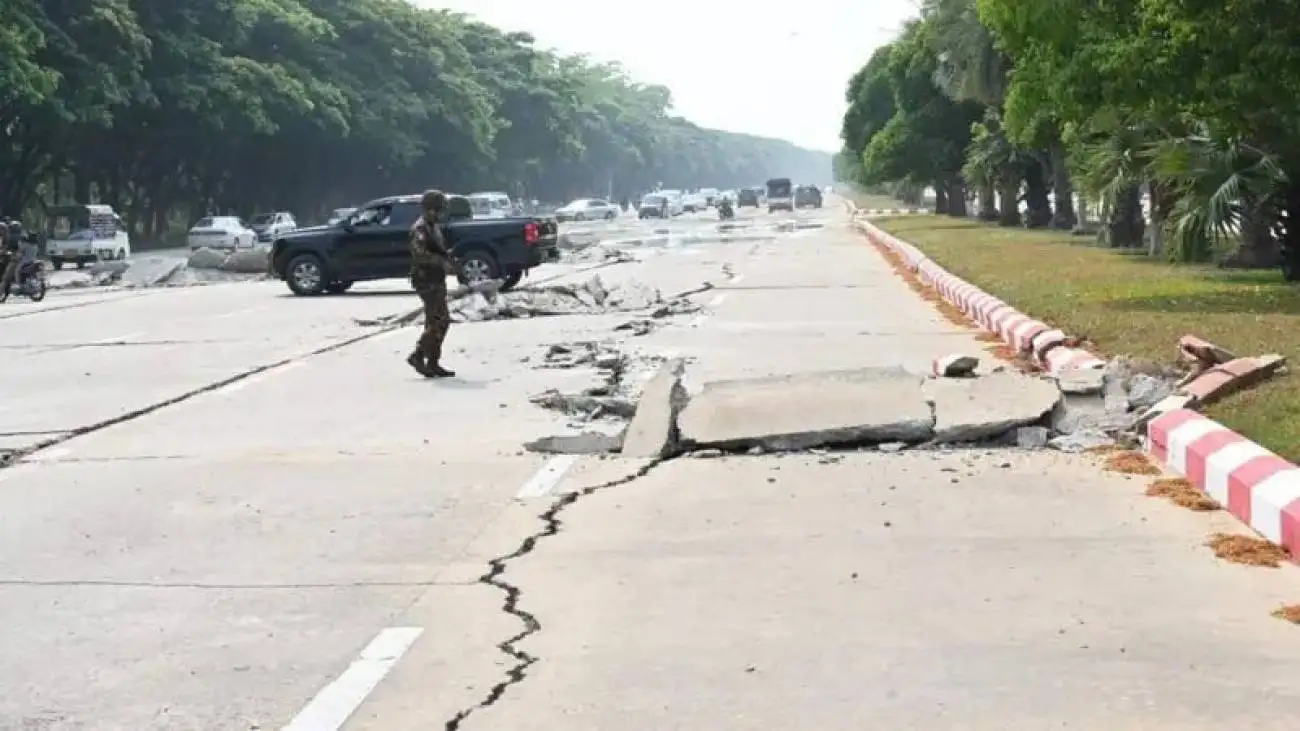 ویدیو  -  لحظه وقوع زلزله بزرگ در روسیه