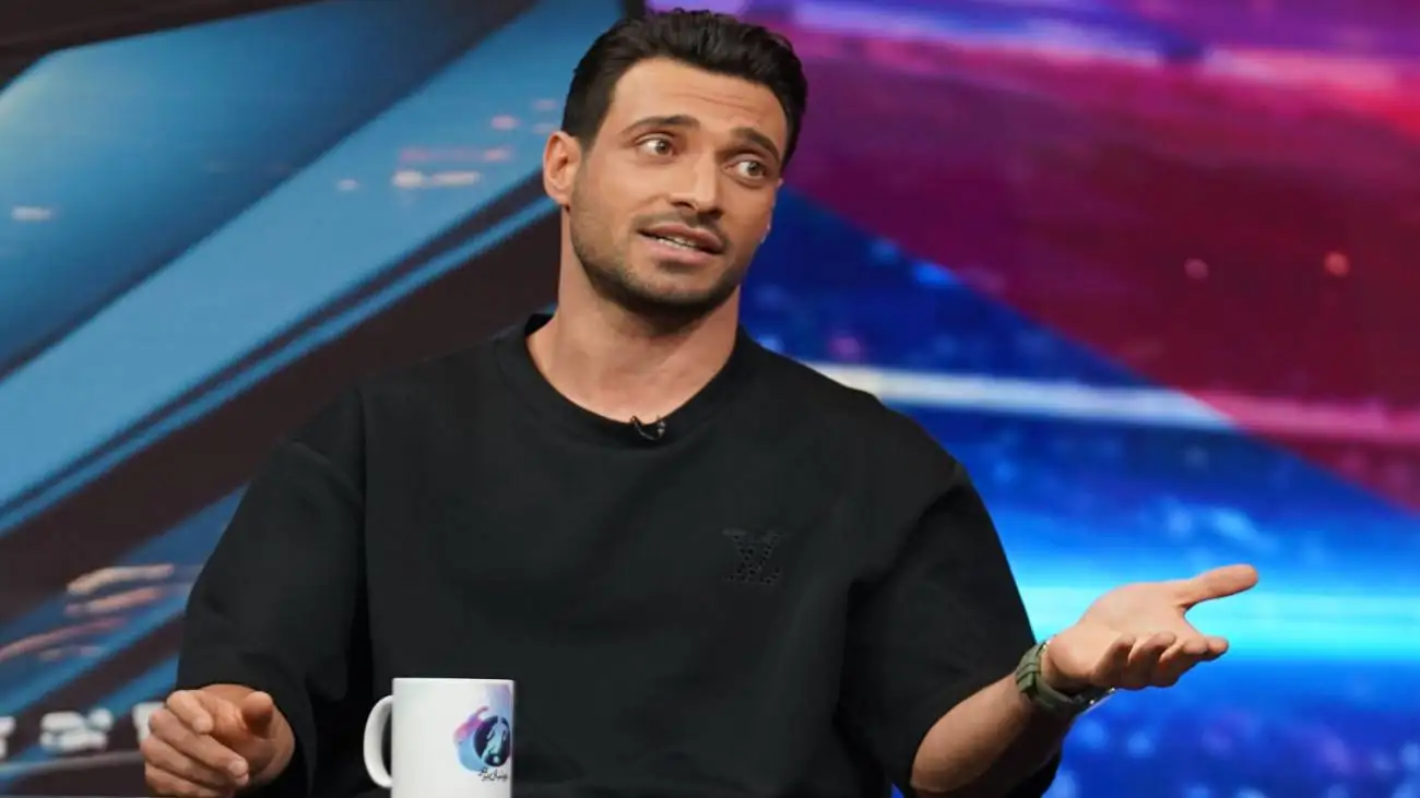 ویدیو  -   تکرار کنایه آمیز خوشحالی کاظمیان، توسط خلیل زاده و بیرانوند در پایان مسابقه