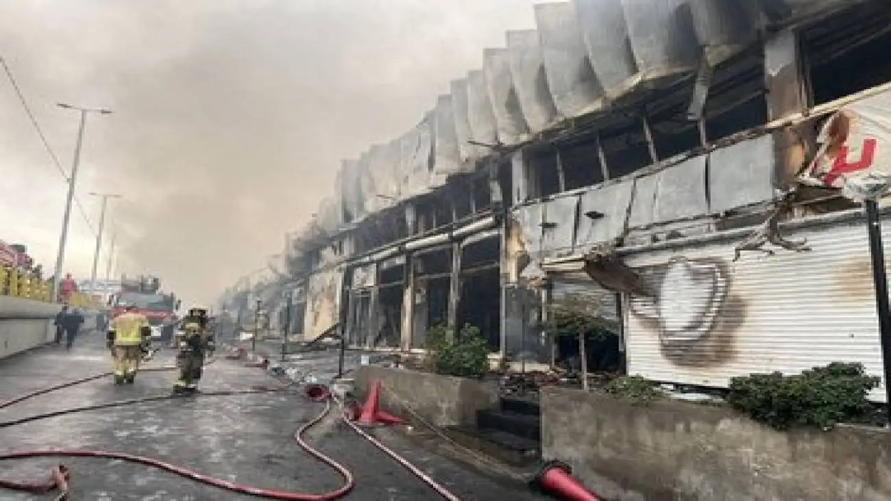 واکنش زاکانی به تجمع مال باختگان بازار جنت در مقابل شورای شهر