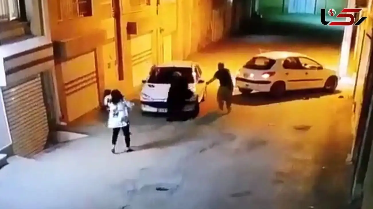 ویدیو  -  سرقت وحشیانه گوشواره زن جوان در محله شوشِ تهران توسط اوباش