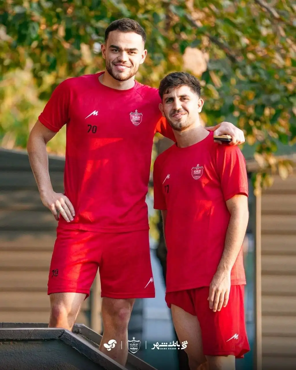 عکس - پرسپولیس بالاخره تکمیل شد