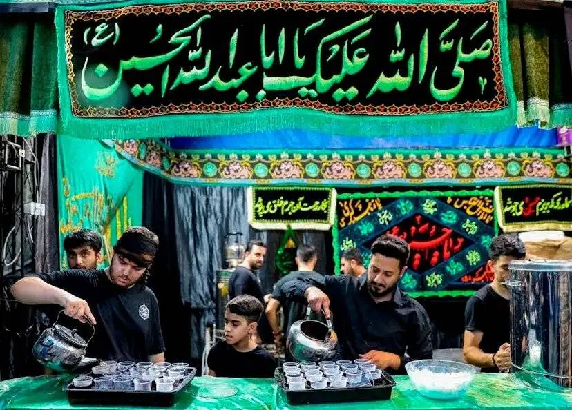 سوگواری با نوای مداحان در کوچه های پایتخت
