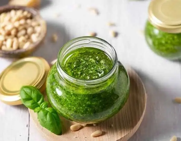 درست کردن سس پستو برای ساندویچ ، سالاد و پاستا