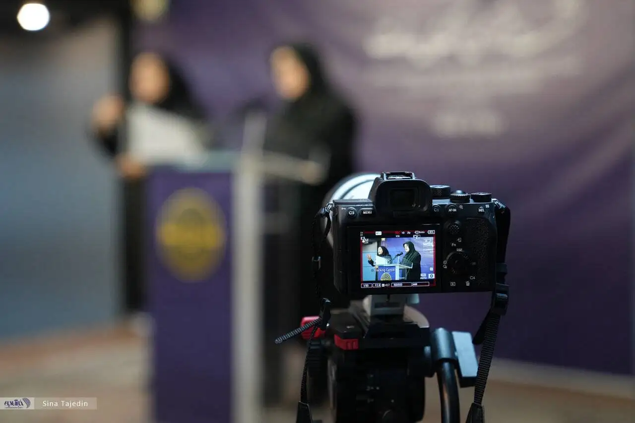 گزارش تصویری - جلسه خبری سخنگوی دولت در روزنامه ایران