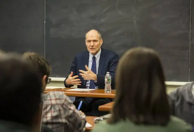 خطر (صلح های قلابی) برای جهان - صلح سازی چالشی دشوار است - برای صلح باید بر دیپلمات های کارکشته تکیه کرد نه کوشنر و ویتکاف