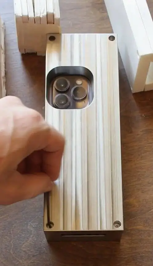 روشی جالب برای ترک موبایل