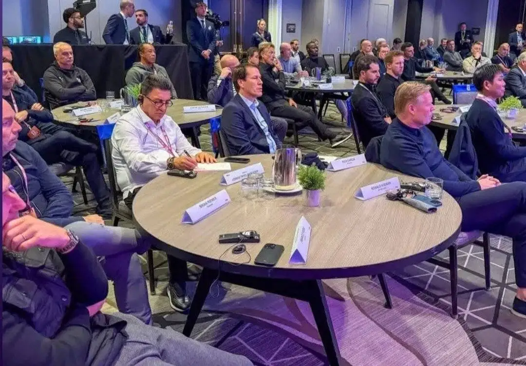 عکس - قلعه نویی و بزرگان فوتبال در جلسه مهم فیفا