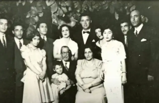 مردی که از هنر و سیاست شاهکار ساخت