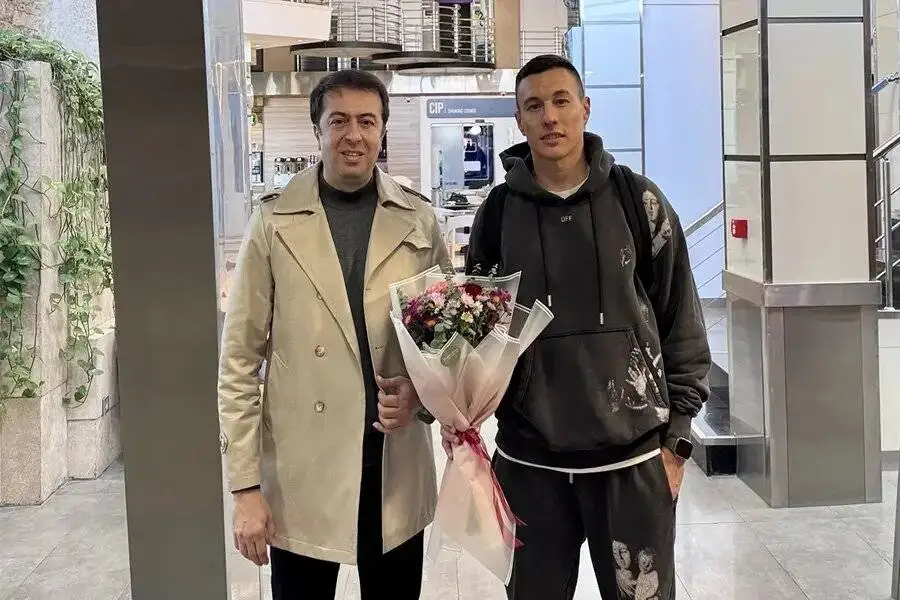 تصویر - ستاره جدید پرسپولیس در تهران