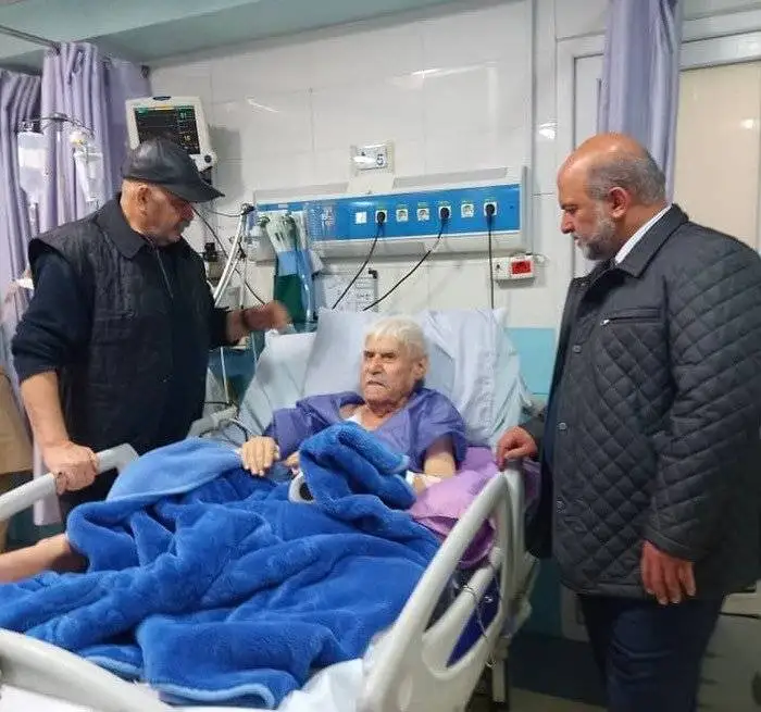 نخستین تصاویر از عنایت بخشی در بیمارستان