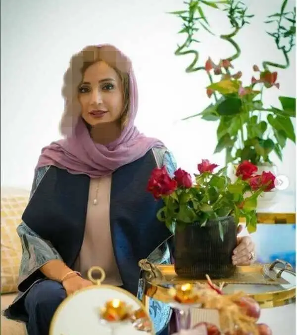 گلدان های رومیزی خاص شبنم قلی خانی یکتای هشت و نیم دقیقه - دکور خونش خیلی شیک و باکلاسه - این خونه نیست رسما قصره...