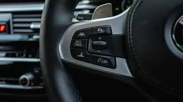 5 ویژگی در خودروهای جدید که تقریبا هیچ کس از آنها استفاده نمی کند