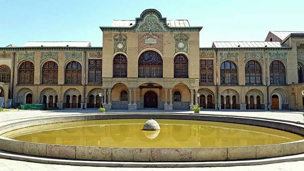 مهم ترین عمارت های به جا مانده از دوره قاجار در تهران