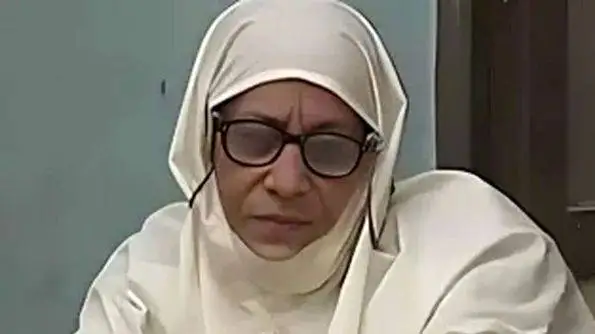 عکس حیرت آور از تغییر چهره و میکاپ شهربانو موسوی بی بی سریال متهم گریخت ؟! - از موهای فرفری بلند طلایی تا ...